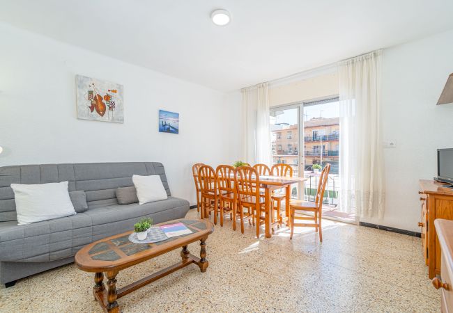 Apartament en Rosas / Roses - 2025-POETA MARQUINA Apartament amb 3 dormitoris Apartament en Rosas / Roses - 2025-POETA MARQUINA Apartament amb 3 dormitoris