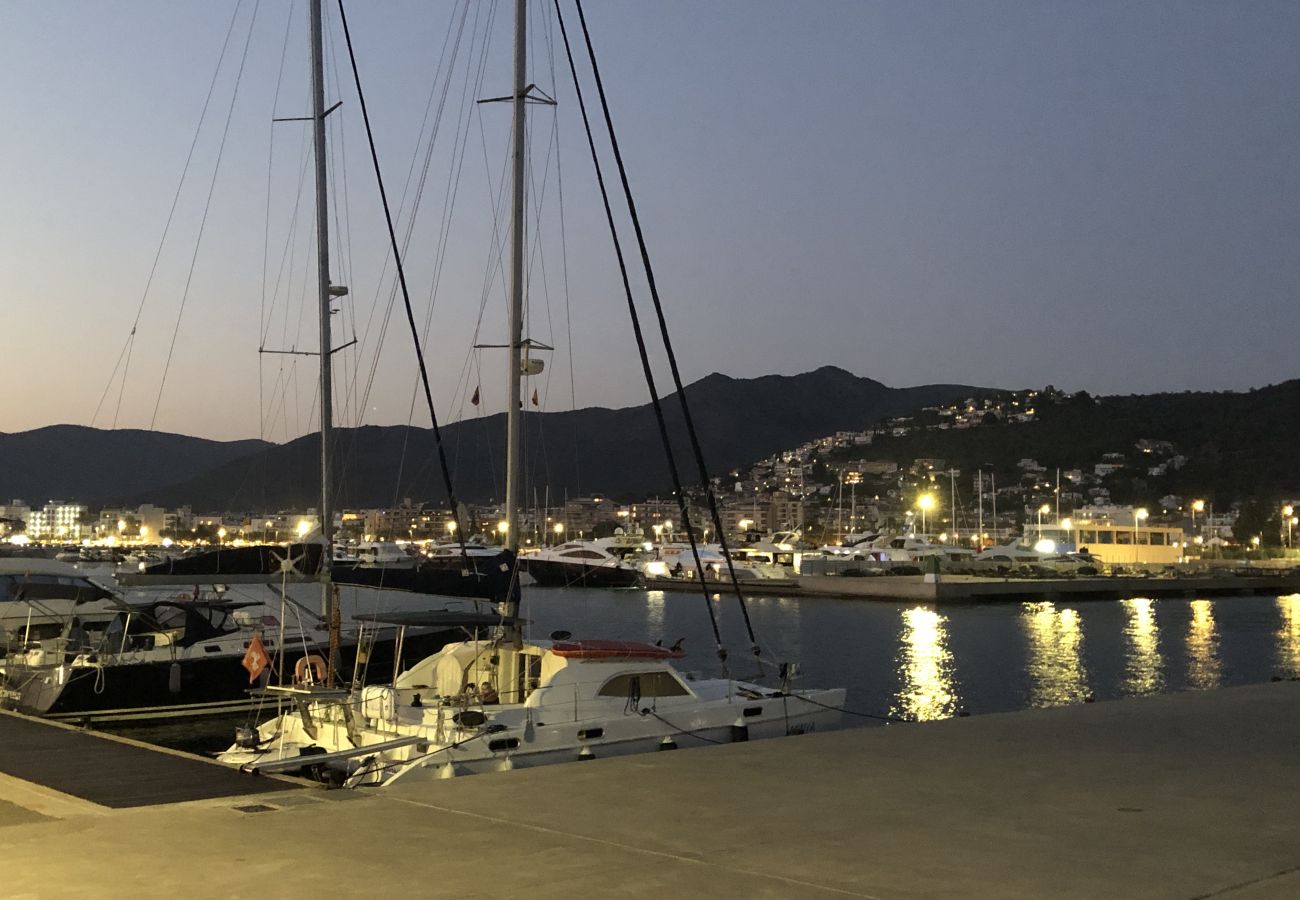 Apartament en Rosas / Roses - 2025-POETA MARQUINA Apartament amb 3 dormitoris