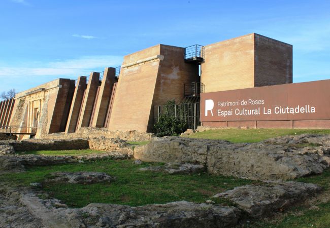 Vil.la en Rosas / Roses - 2029-GRECS Roses Casa amb wifi,Smart TV, jardí i pàrquing Vil.la en Rosas / Roses - 2029-GRECS Roses Casa amb wifi,Smart TV, jardí i pàrquing