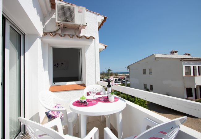 Apartament en Empuriabrava - 0014-BAHIA Apartament davant de la platja  amb wifi Apartament en Empuriabrava - 0014-BAHIA Apartament davant de la platja  amb wifi