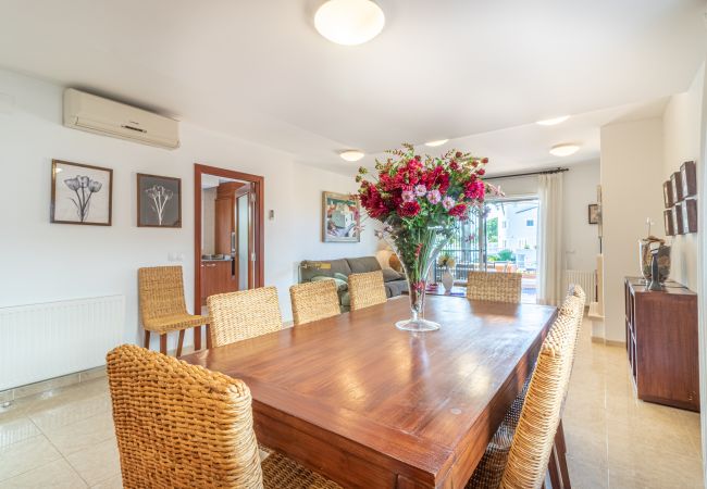 Vil.la en Empuriabrava - 0109-PANI Casa al canal amb piscina i amarratge Vil.la en Empuriabrava - 0109-PANI Casa al canal amb piscina i amarratge