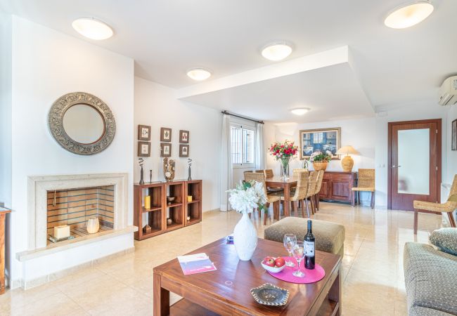 Vil.la en Empuriabrava - 0109-PANI Casa al canal amb piscina i amarratge Vil.la en Empuriabrava - 0109-PANI Casa al canal amb piscina i amarratge