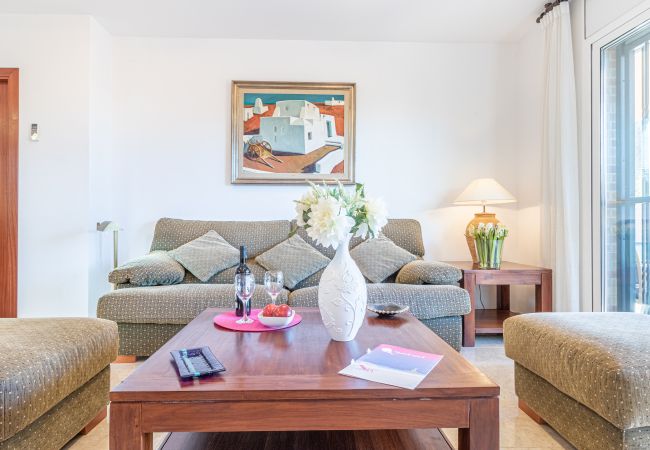 Vil.la en Empuriabrava - 0109-PANI Casa al canal amb piscina i amarratge Vil.la en Empuriabrava - 0109-PANI Casa al canal amb piscina i amarratge