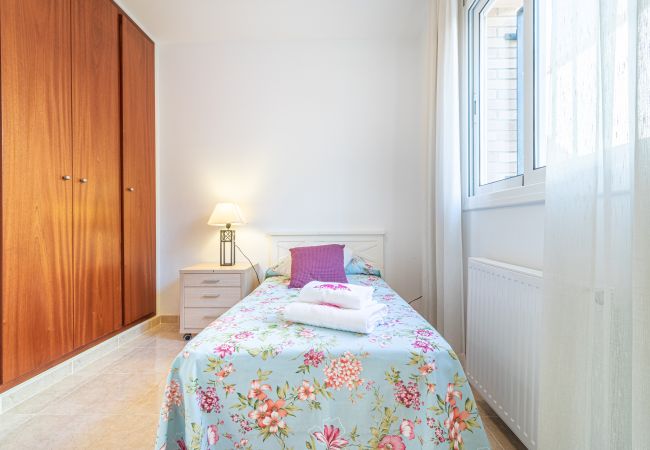 Vil.la en Empuriabrava - 0109-PANI Casa al canal amb piscina i amarratge Vil.la en Empuriabrava - 0109-PANI Casa al canal amb piscina i amarratge