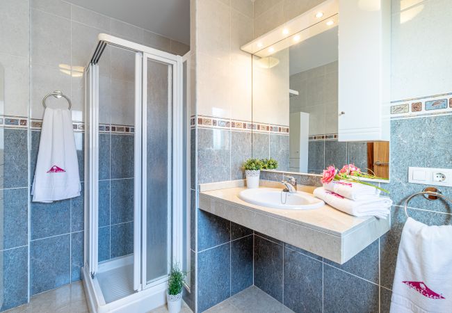 Vil.la en Empuriabrava - 0109-PANI Casa al canal amb piscina i amarratge Vil.la en Empuriabrava - 0109-PANI Casa al canal amb piscina i amarratge