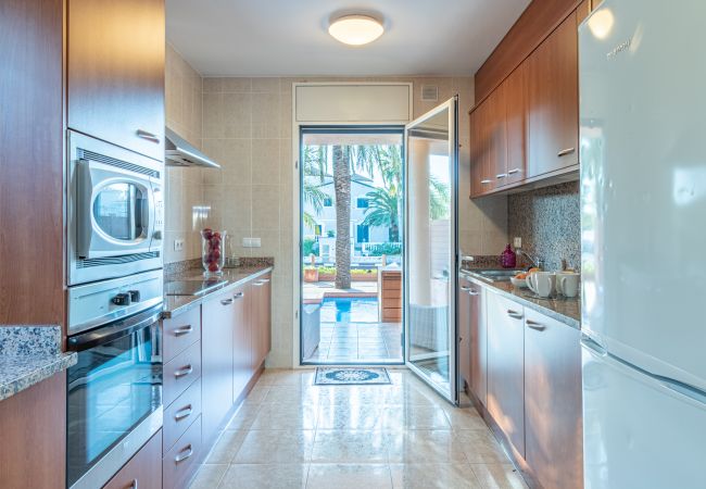 Vil.la en Empuriabrava - 0109-PANI Casa al canal amb piscina i amarratge Vil.la en Empuriabrava - 0109-PANI Casa al canal amb piscina i amarratge