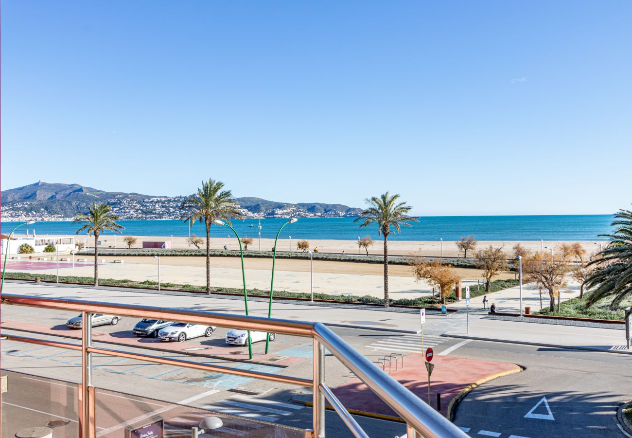 Apartament en Empuriabrava - 0093-MIRABLAU Apartament amb vista al mar