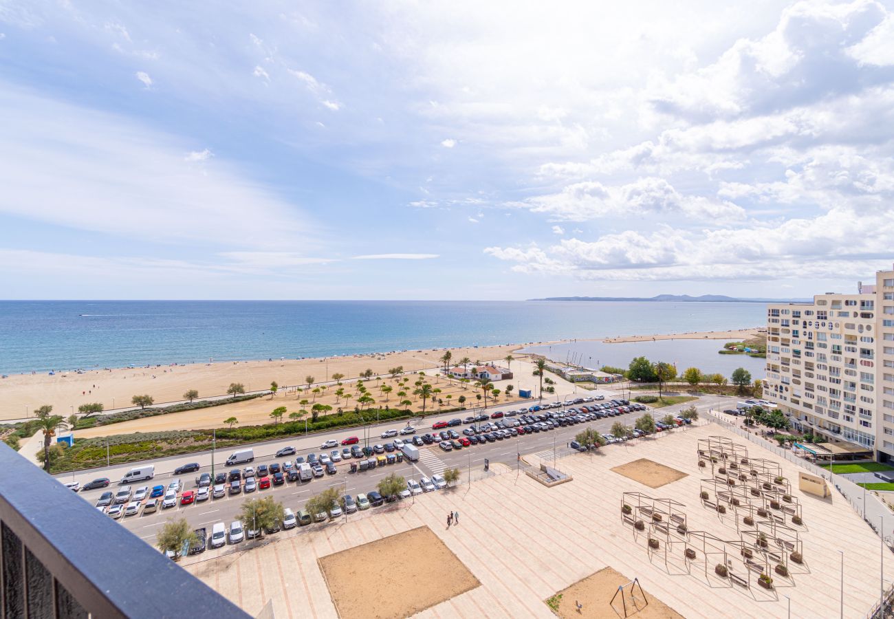 Apartament en Empuriabrava - 0186-SAN LUIS Apartament amb vistes al mar