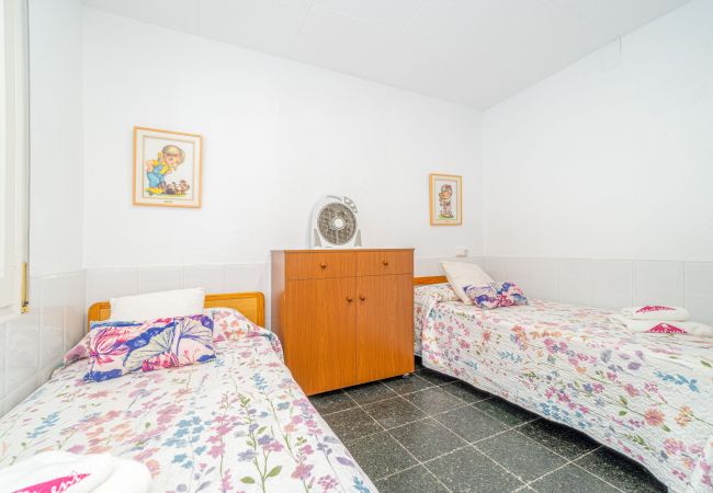 Apartament en Rosas / Roses - 2026-POETA MARQUINA Apartament amb 4 dormitoris Apartament en Rosas / Roses - 2026-POETA MARQUINA Apartament amb 4 dormitoris