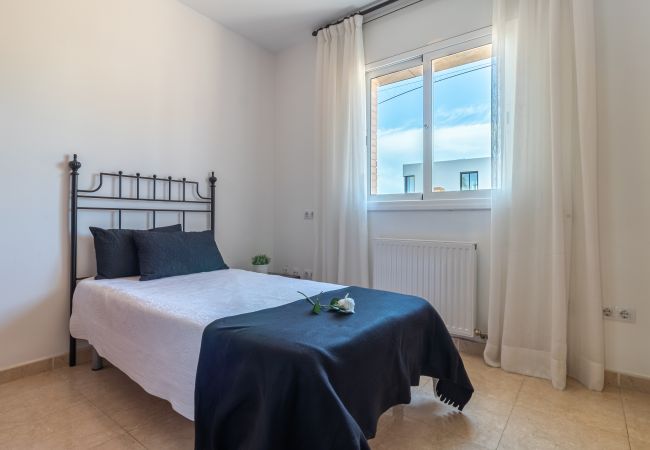 Vil.la en Empuriabrava - 0145-PANI Casa al canal amb piscina i amarratge Vil.la en Empuriabrava - 0145-PANI Casa al canal amb piscina i amarratge