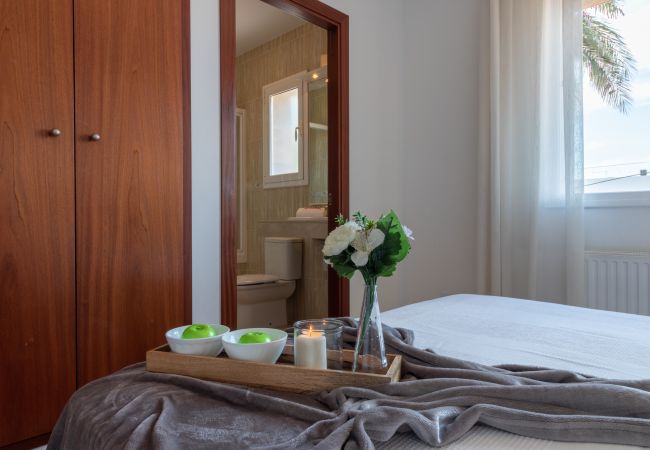 Vil.la en Empuriabrava - 0145-PANI Casa al canal amb piscina i amarratge Vil.la en Empuriabrava - 0145-PANI Casa al canal amb piscina i amarratge