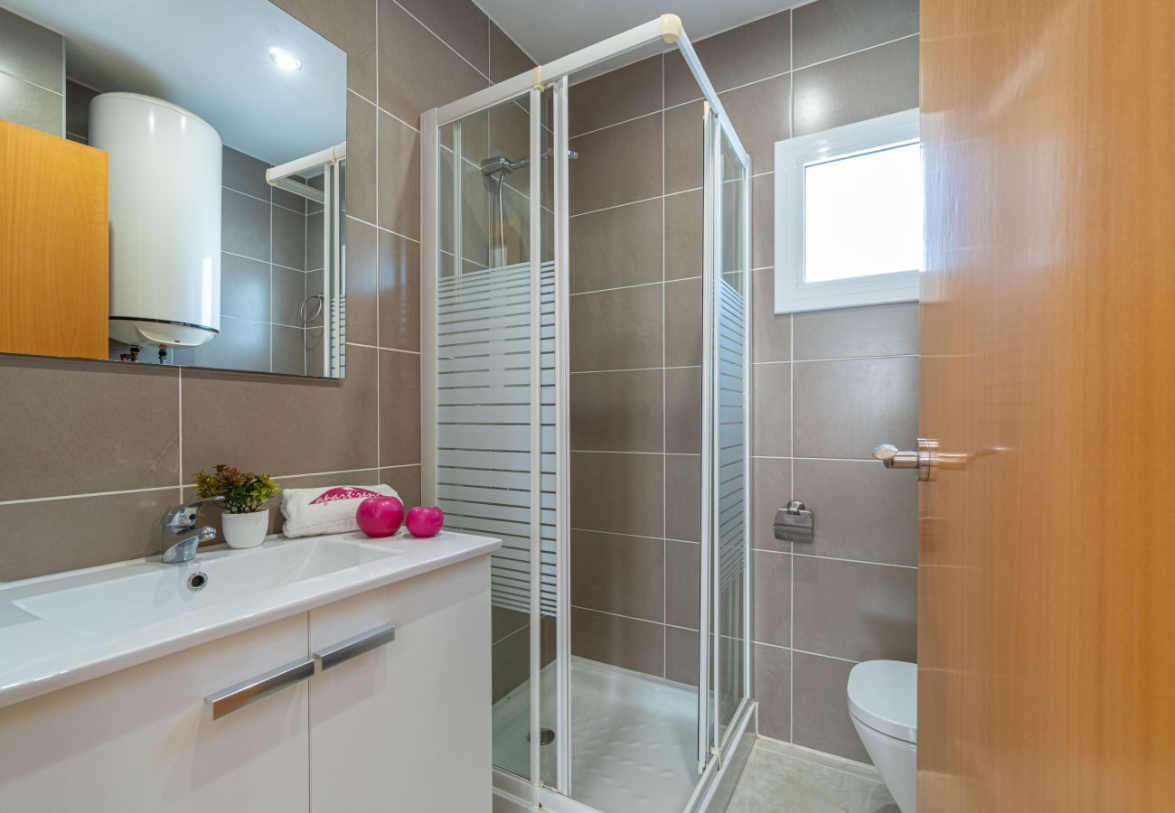 Vil.la en Empuriabrava - 0034-NOGUERA Casa amb piscina petita