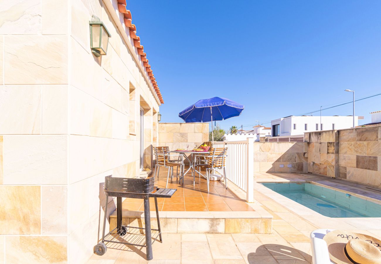 Vil.la en Empuriabrava - 0034-NOGUERA Casa amb piscina petita