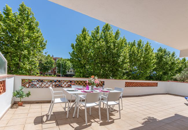 Apartament en Empuriabrava - 0187-SANT MORI Apartament amb gran terrassa i wifi Apartament en Empuriabrava - 0187-SANT MORI Apartament amb gran terrassa i wifi