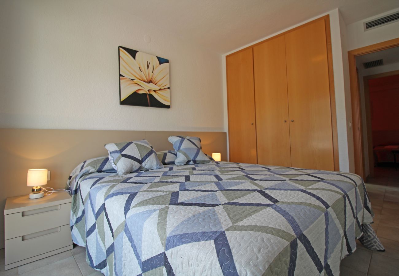 Apartament en Empuriabrava - 0187-SANT MORI Apartament amb gran terrassa i wifi