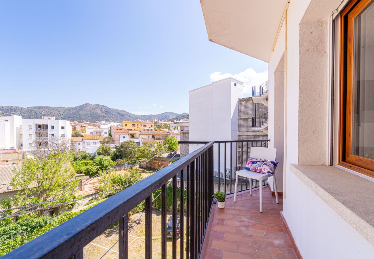 Apartament en Rosas / Roses - 2008-AV DE RHODE Apartament amb wifi a prop de la platja