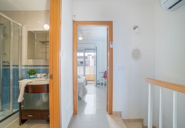 Vil.la en Empuriabrava - 0152-PUIGMAL Casa moderna per a 6 persones Vil.la en Empuriabrava - 0152-PUIGMAL Casa moderna per a 6 persones