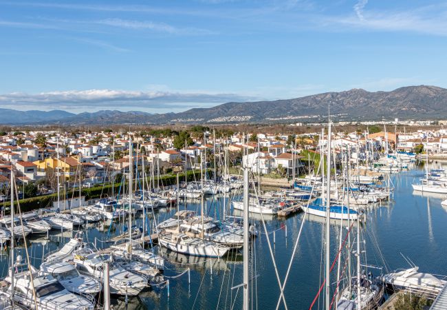 Apartament en Empuriabrava - 0172-PORT GREC Apartament amb vistes al canal i al mar  Apartament en Empuriabrava - 0172-PORT GREC Apartament amb vistes al canal i al mar