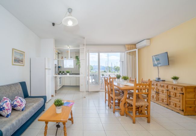 Apartament en Empuriabrava - 0131-PORT MOXO Apartament amb terrassa i vistes al canal Apartament en Empuriabrava - 0131-PORT MOXO Apartament amb terrassa i vistes al canal