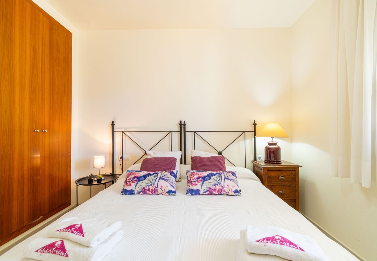 Apartament en Rosas / Roses - 8010-MIL.LENI Apartament amb piscina comunitària i pàrquing