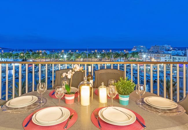 Apartament en Empuriabrava - 0160-PORT GREC Apartament amb WIFI, Smart TV, vista al canal i al mar Apartament en Empuriabrava - 0160-PORT GREC Apartament amb WIFI, Smart TV, vista al canal i al mar