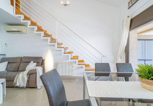 Apartament en Empuriabrava - 0160-PORT GREC Apartament amb WIFI, Smart TV, vista al canal i al mar Apartament en Empuriabrava - 0160-PORT GREC Apartament amb WIFI, Smart TV, vista al canal i al mar