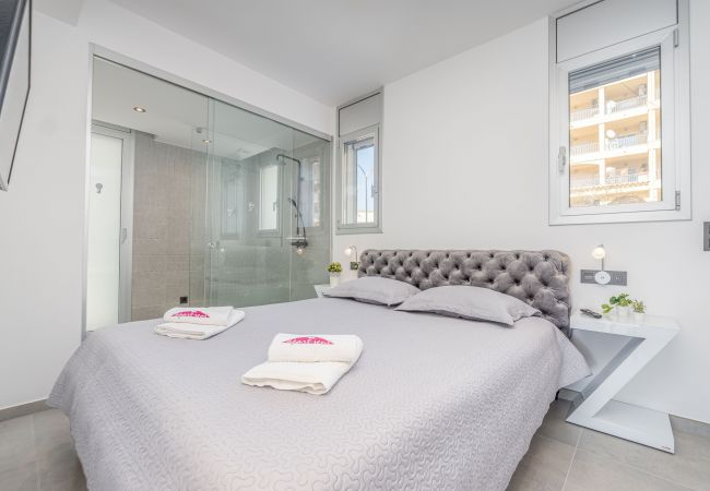 Apartament en Rosas / Roses - 2010-AV.PLATJA Apartament alt standing amb piscina comunitària i pàrquing Apartament en Rosas / Roses - 2010-AV.PLATJA Apartament alt standing amb piscina comunitària i pàrquing