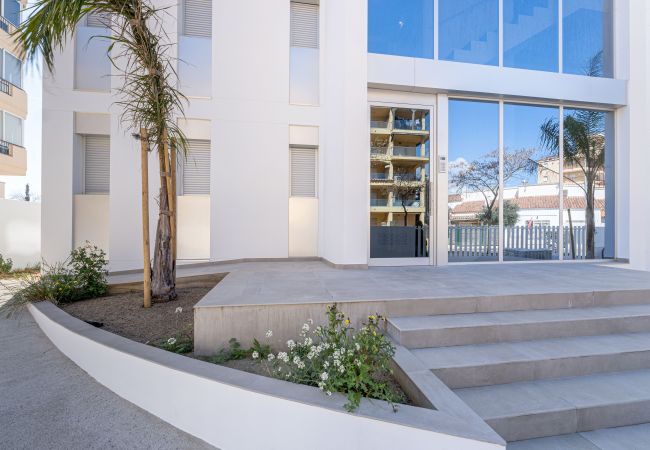 Apartament en Rosas / Roses - 2010-AV.PLATJA Apartament alt standing amb piscina comunitària i pàrquing Apartament en Rosas / Roses - 2010-AV.PLATJA Apartament alt standing amb piscina comunitària i pàrquing