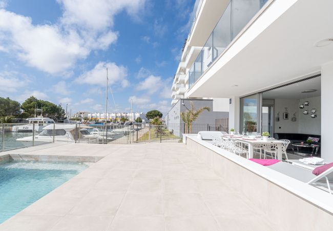 Apartament en Rosas / Roses - 2010-AV.PLATJA Apartament alt standing amb piscina comunitària i pàrquing Apartament en Rosas / Roses - 2010-AV.PLATJA Apartament alt standing amb piscina comunitària i pàrquing