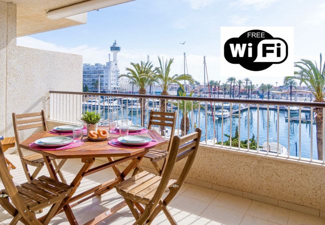 Apartament en Empuriabrava - 0180-PORT GREC Apartament amb vistes al canal Apartament en Empuriabrava - 0180-PORT GREC Apartament amb vistes al canal