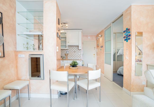 Apartament en Empuriabrava - 0180-PORT GREC Apartament amb vistes al canal Apartament en Empuriabrava - 0180-PORT GREC Apartament amb vistes al canal