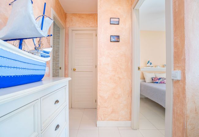 Apartament en Empuriabrava - 0180-PORT GREC Apartament amb vistes al canal Apartament en Empuriabrava - 0180-PORT GREC Apartament amb vistes al canal