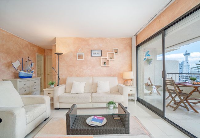 Apartament en Empuriabrava - 0180-PORT GREC Apartament amb vistes al canal Apartament en Empuriabrava - 0180-PORT GREC Apartament amb vistes al canal