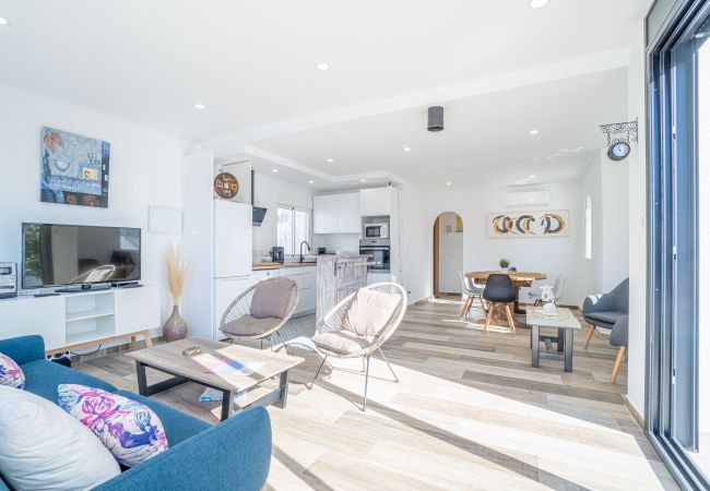 Vil.la en Empuriabrava - 0009-ALBERES Casa amb piscina Vil.la en Empuriabrava - 0009-ALBERES Casa amb piscina