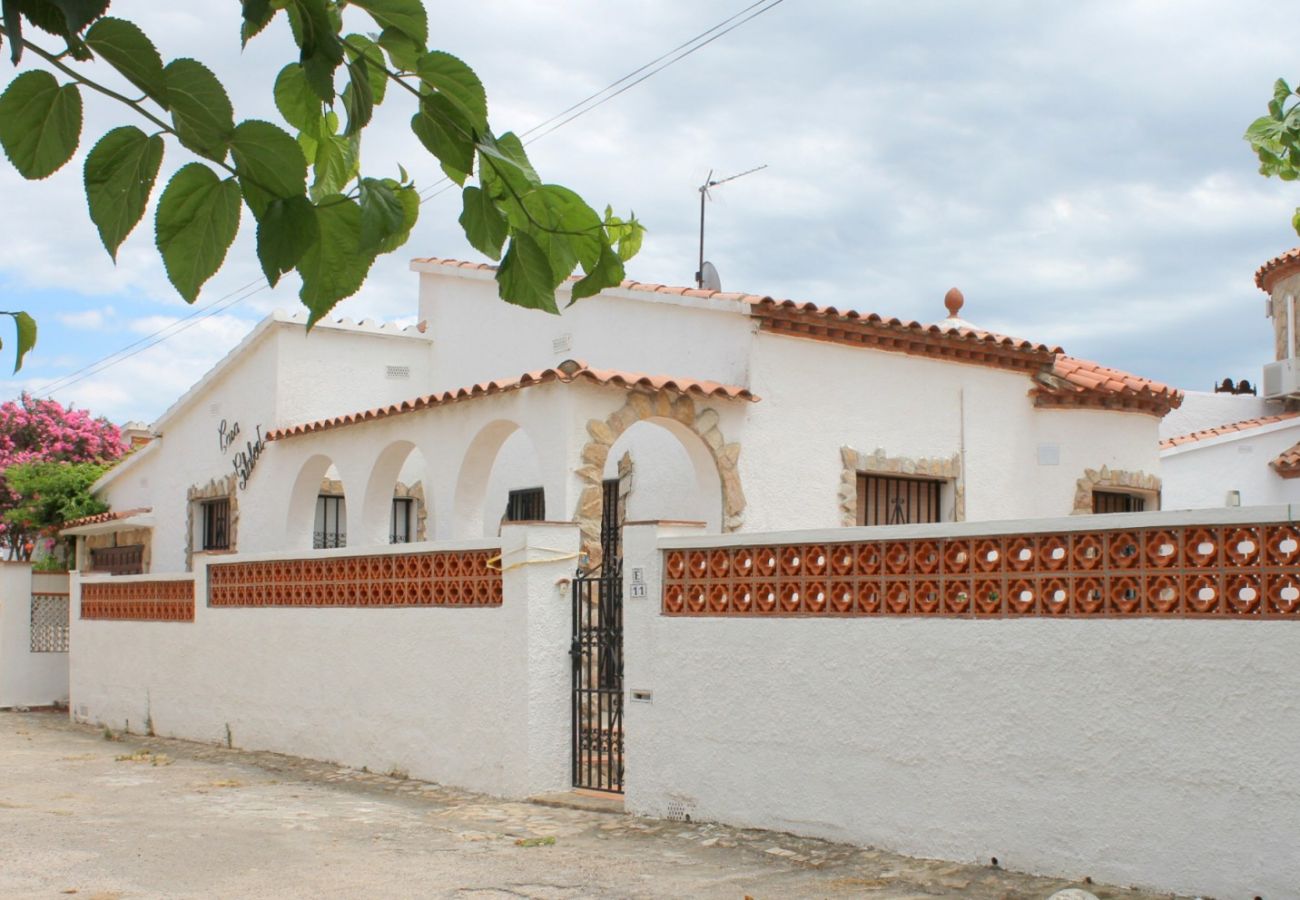 Vil.la en Empuriabrava - 0190-SANT MAURICI Casa amb piscina privada