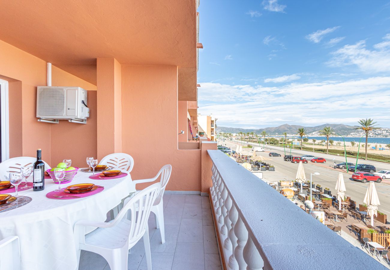 Ferienwohnung in Empuriabrava - 0076-GRAN RESERVA Renovierte Appartement direkt am Strand