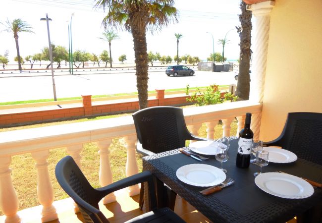 Ferienwohnung in Empuriabrava - 0016-BAHIA Appartement direkt am Strand mit WLAN