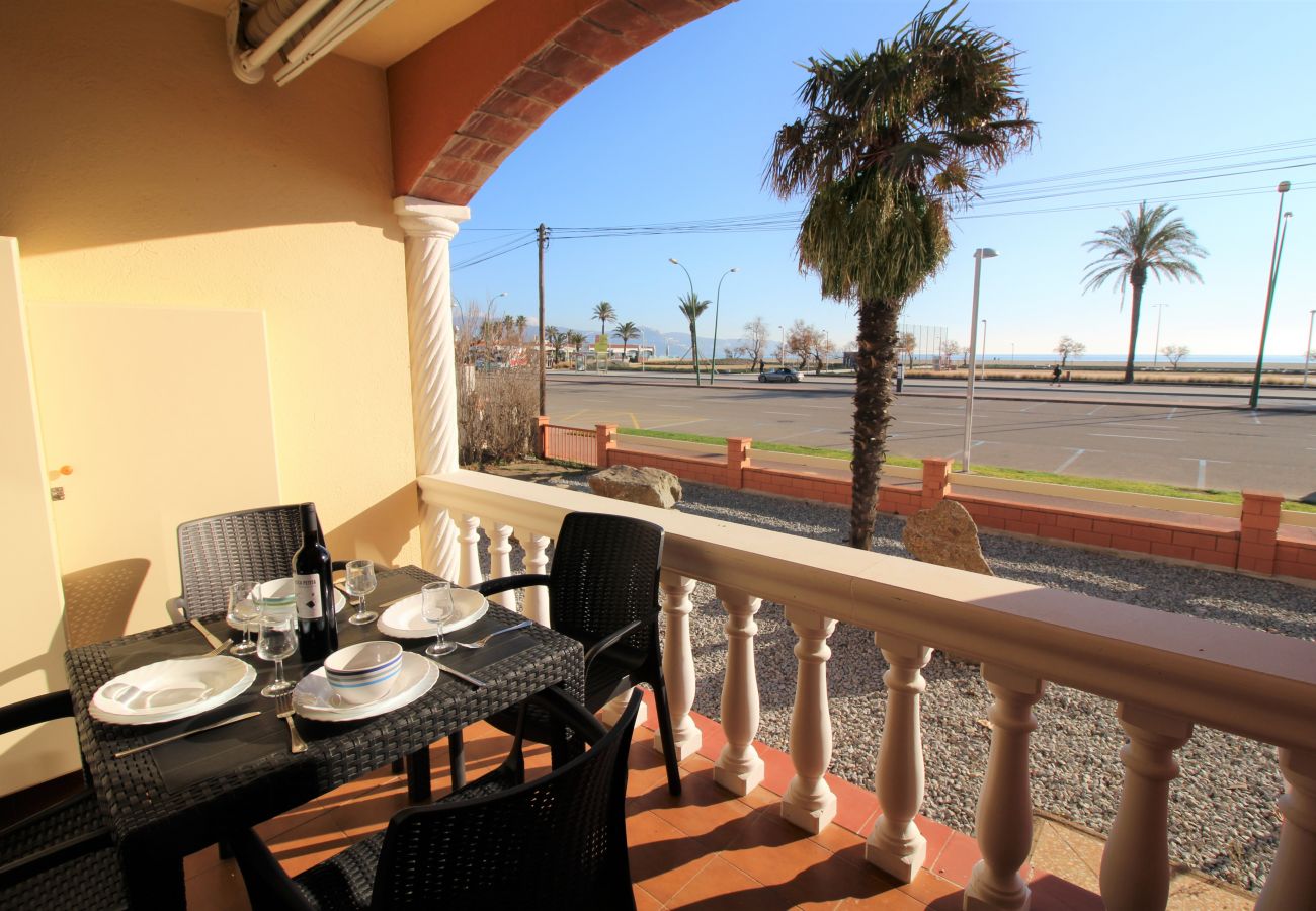 Ferienwohnung in Empuriabrava - 0017-BAHIA Appartement direkt am Strand mit WLAN