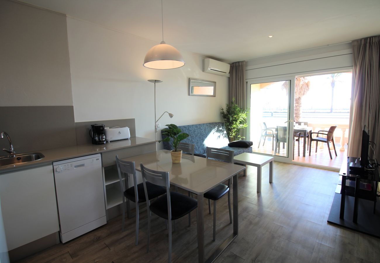 Ferienwohnung in Empuriabrava - 0017-BAHIA Appartement direkt am Strand mit WLAN