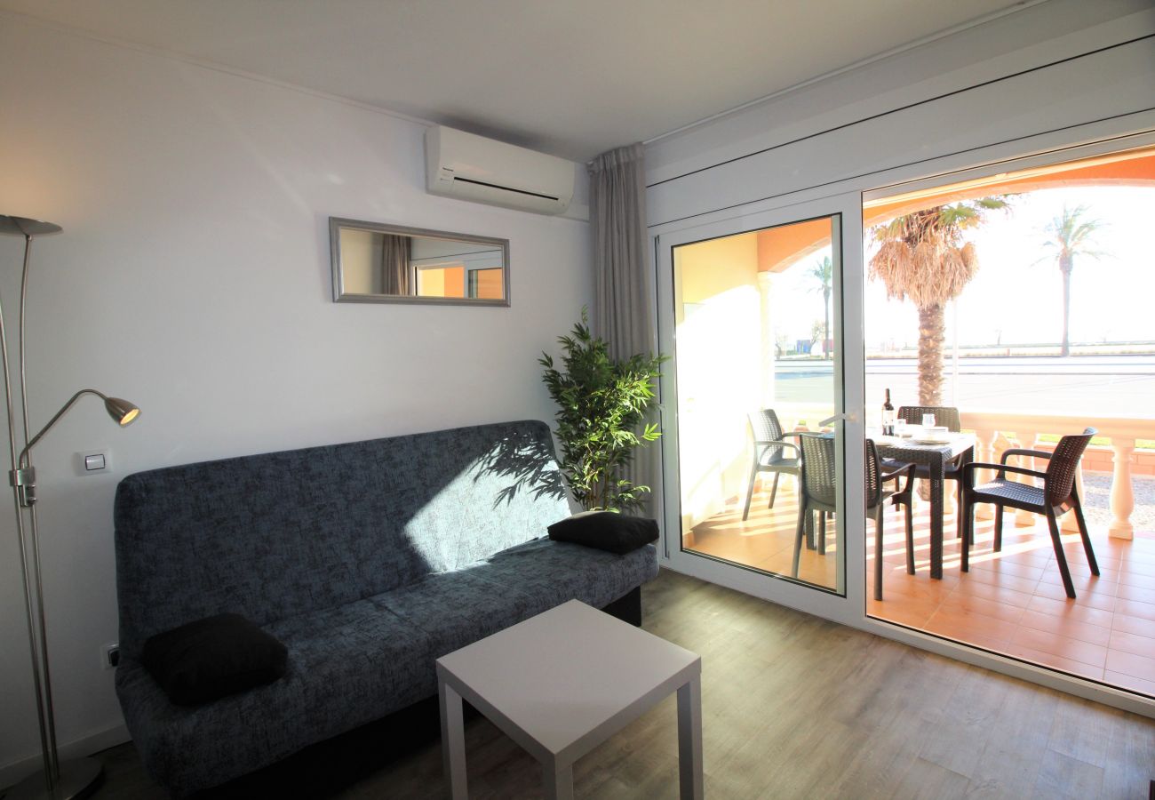 Ferienwohnung in Empuriabrava - 0017-BAHIA Appartement direkt am Strand mit WLAN