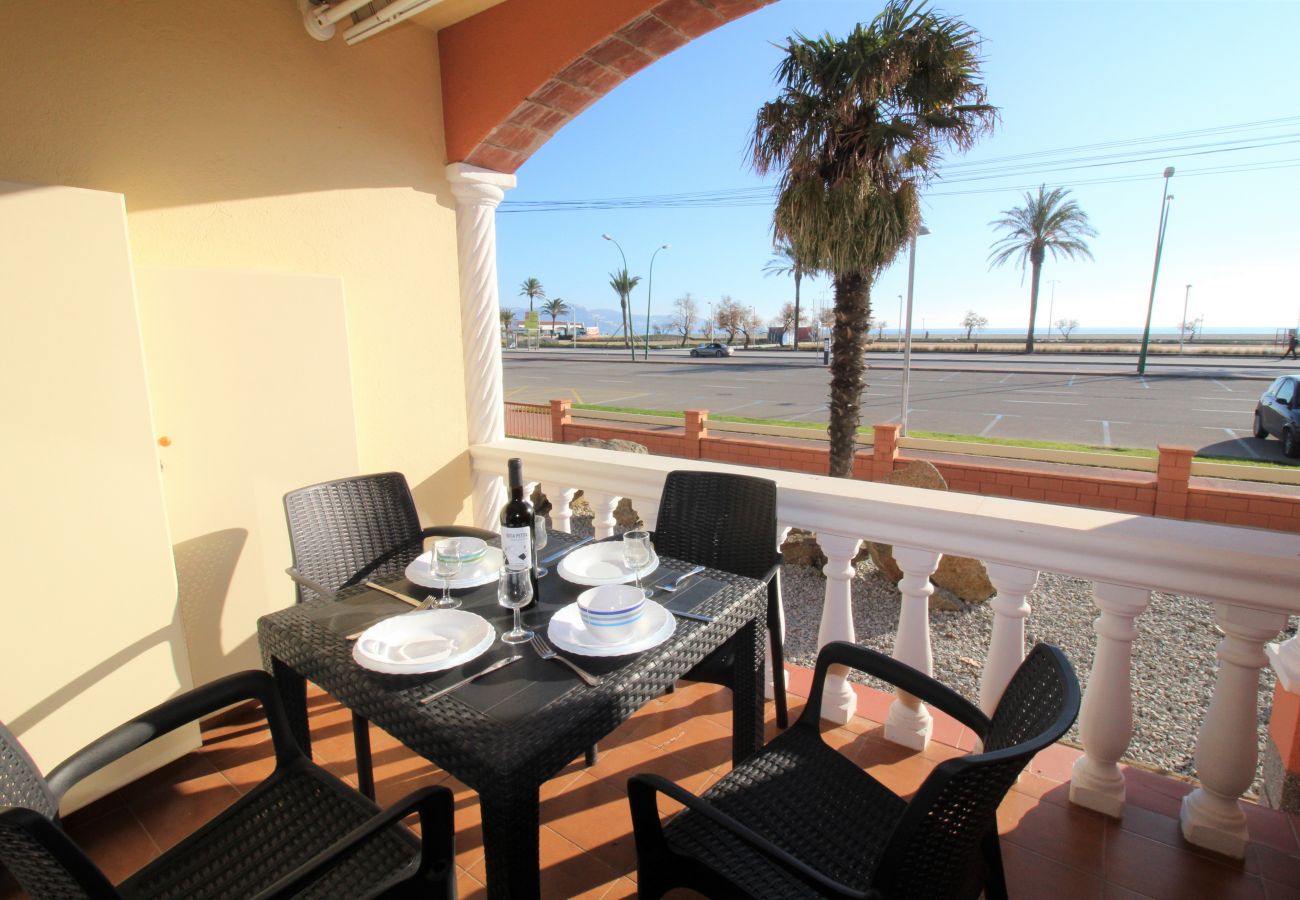 Ferienwohnung in Empuriabrava - 0017-BAHIA Appartement direkt am Strand mit WLAN