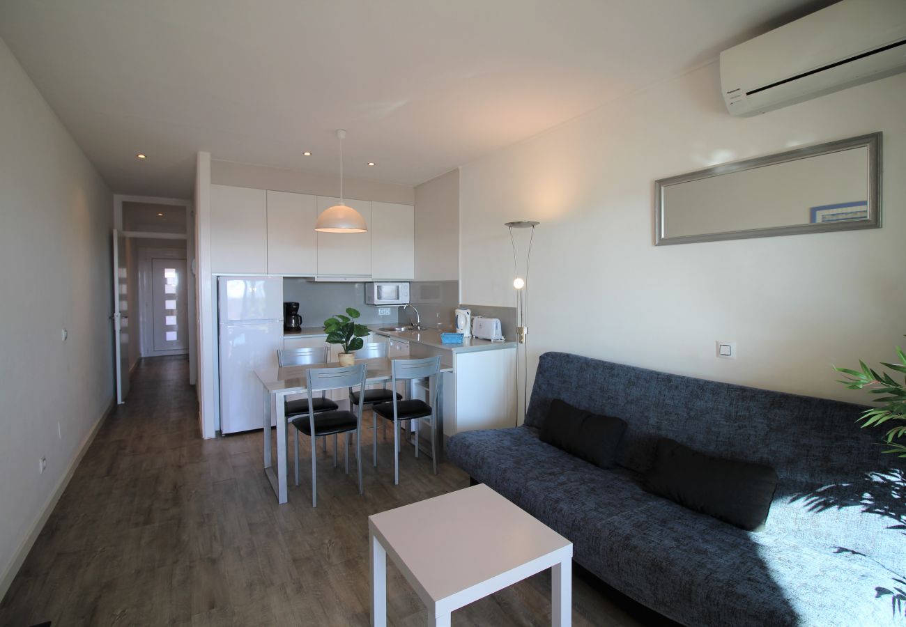 Ferienwohnung in Empuriabrava - 0019-BAHIA Appartement direkt am Strand mit WLAN