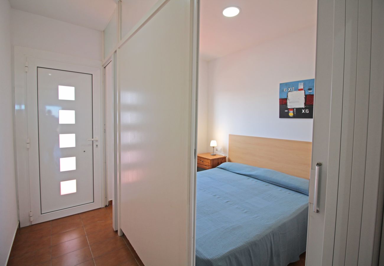 Ferienwohnung in Empuriabrava - 0021-BAHIA Appartement direkt am Strand mit WLAN