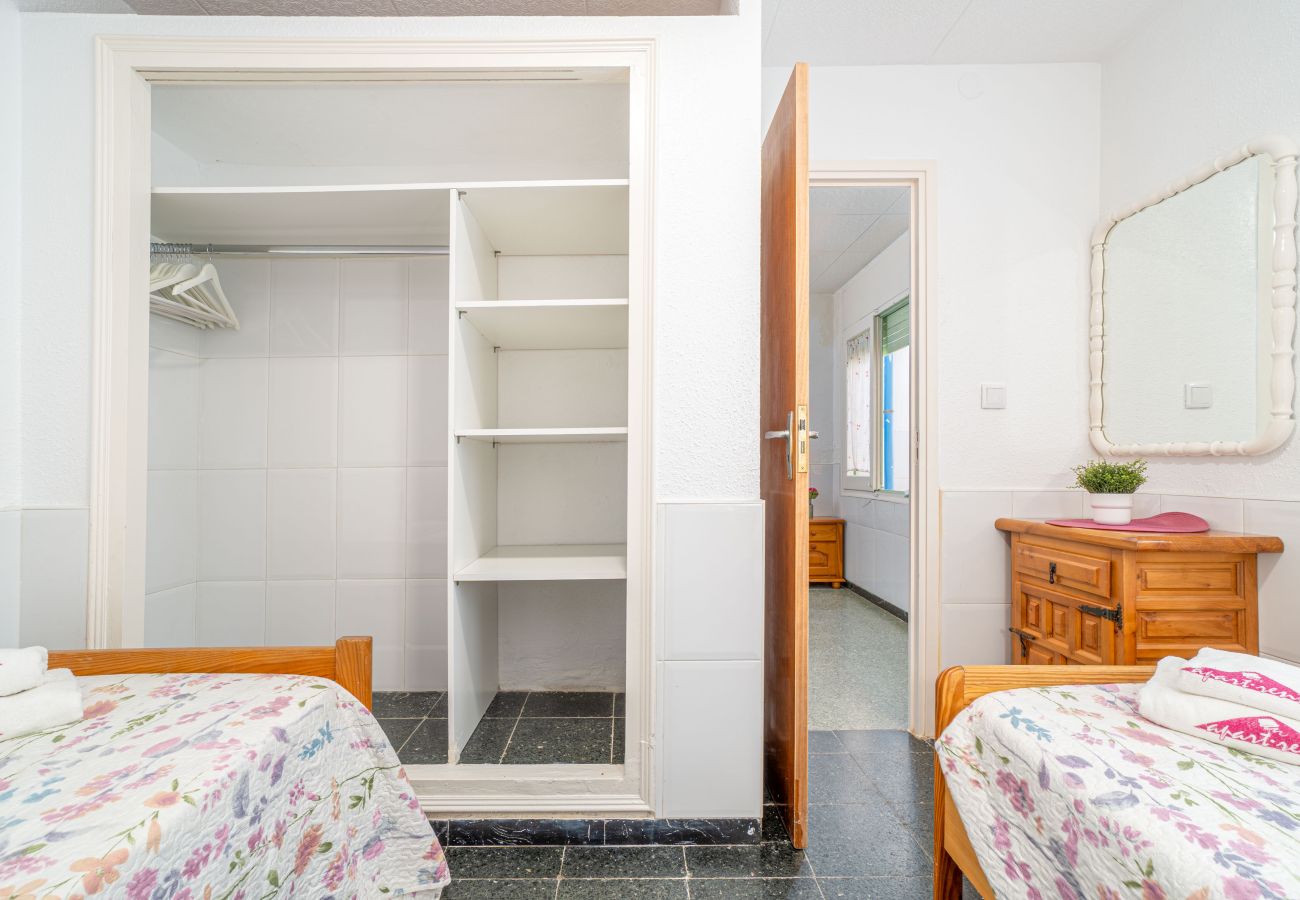 Ferienwohnung in Rosas / Roses - 2026-POETA MARQUINA Appartement mit 4 Schlafzimmer