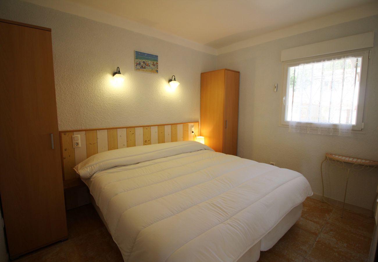 Villa in Empuriabrava - 0032-CARLIT Haus mit Garten und 3 Schlafzimmer