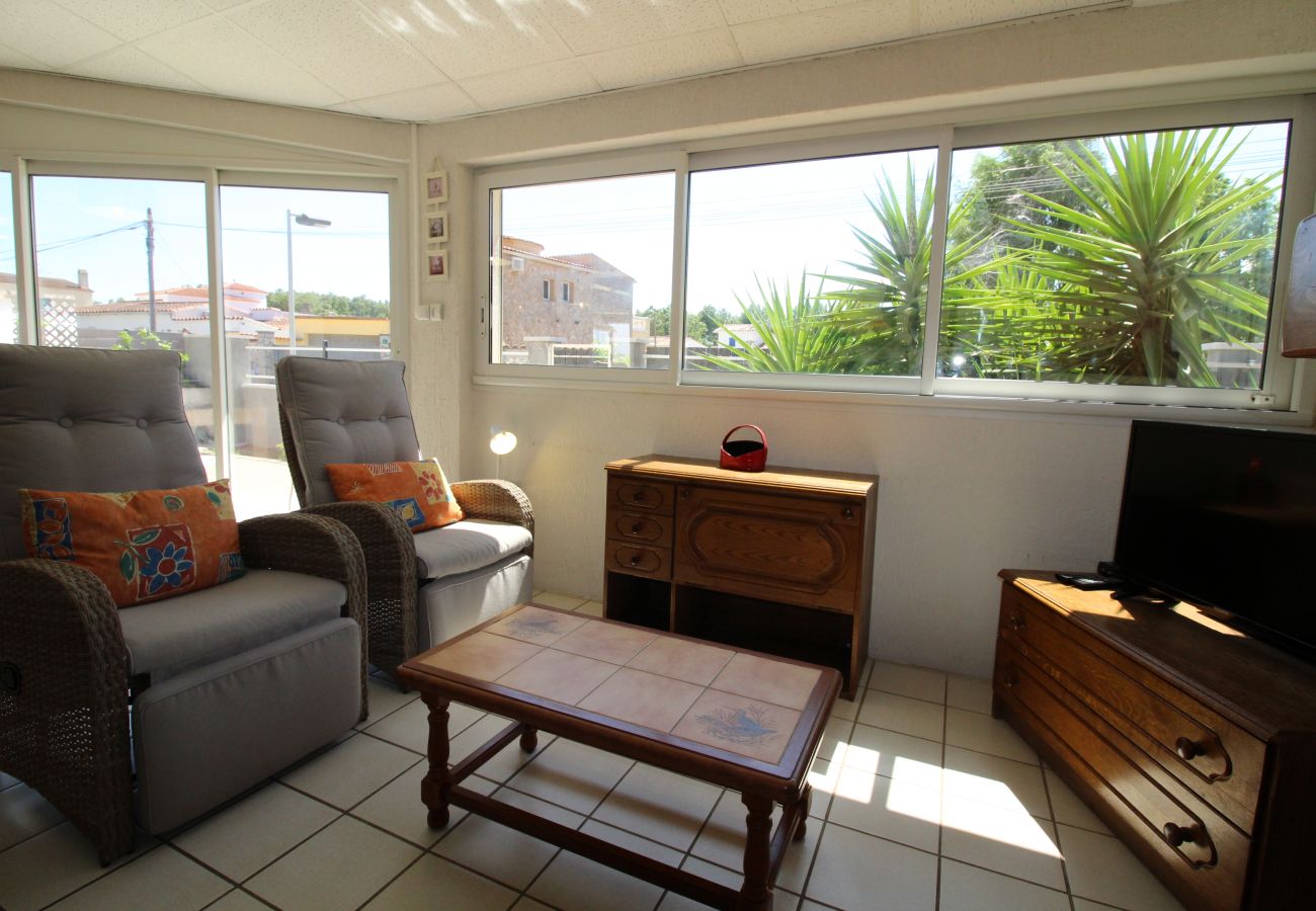 Villa in Empuriabrava - 0032-CARLIT Haus mit Garten und 3 Schlafzimmer