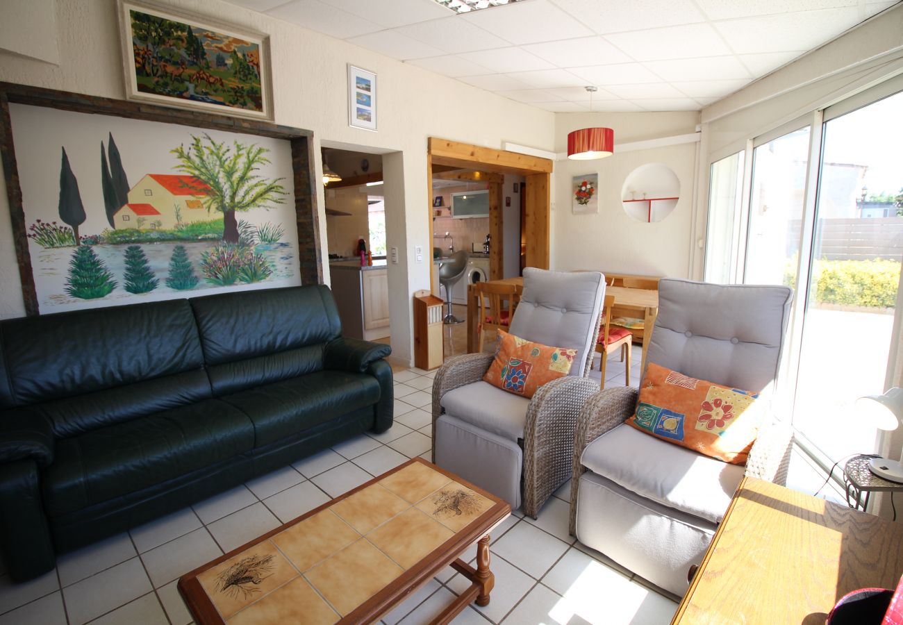 Villa in Empuriabrava - 0032-CARLIT Haus mit Garten und 3 Schlafzimmer