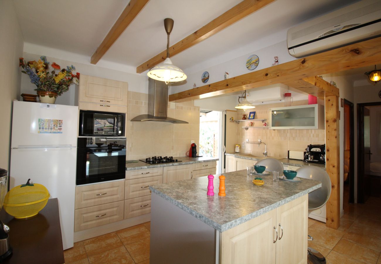 Villa in Empuriabrava - 0032-CARLIT Haus mit Garten und 3 Schlafzimmer