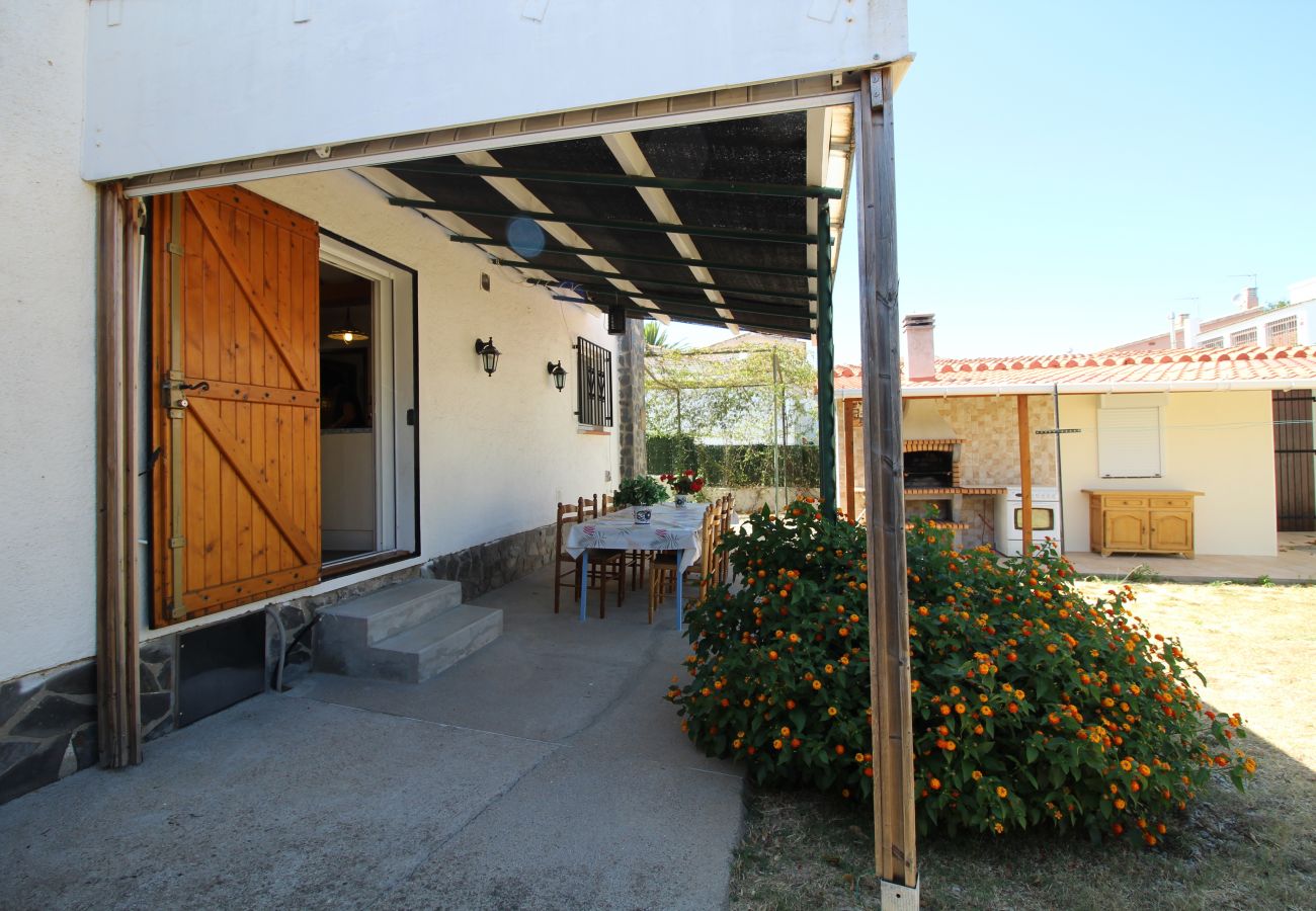 Villa in Empuriabrava - 0032-CARLIT Haus mit Garten und 3 Schlafzimmer
