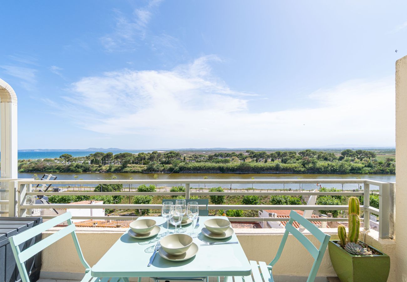 Ferienwohnung in Empuriabrava - 0116-MUGA PARK Appartement mit Blick am Fluss und Meer